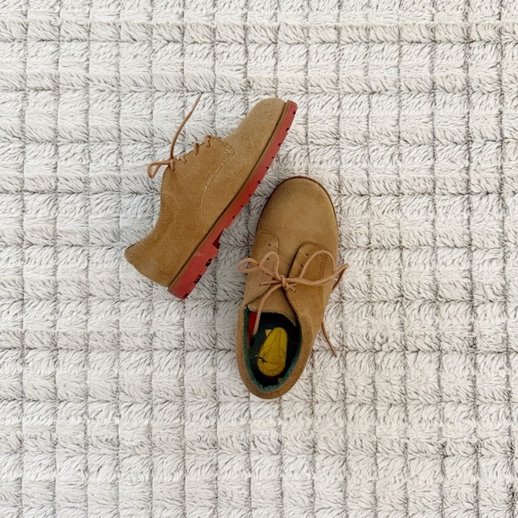 Vintage Kids University Tan Shoes with Red Soles - Picture 1 of 4